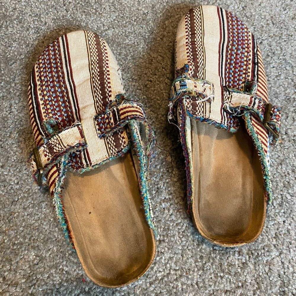 Bohemian Women’s Slip On Iris & Rainbow Size 10 Clogs